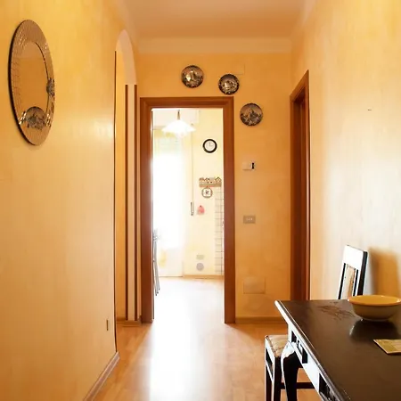 200 Metri Dal Mare Relax Con Ampio Terrazzo Lägenhet