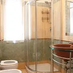 200 Metri Dal Mare Relax Con Ampio Terrazzo Апартаменты Алассио